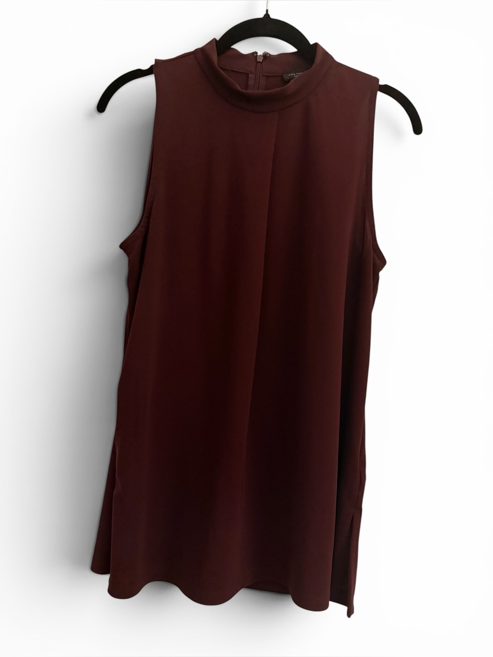 Ann Taylor Factory Burgundy Mock Neck Sleeveless Blouse Size Small